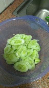 吃腌酸瓜的好处,健康美味两不误的神奇食品